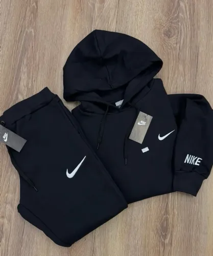 Conjunto Nike Moletom - Conforto e Estilo!