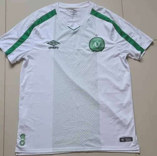 Camisa Chapecoense Umbro Branca