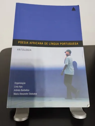 Poesia Africana de Língua Portuguesa - Antologia