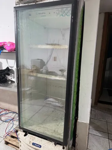 Geladeira Expositora Vertical Metalfrio 490L