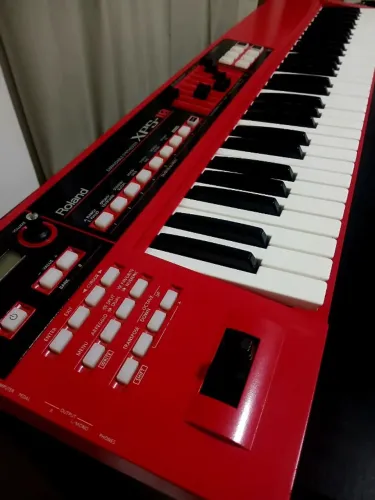 Teclado Sintetizador Roland Xps-10 Rd Vermelho Profissional