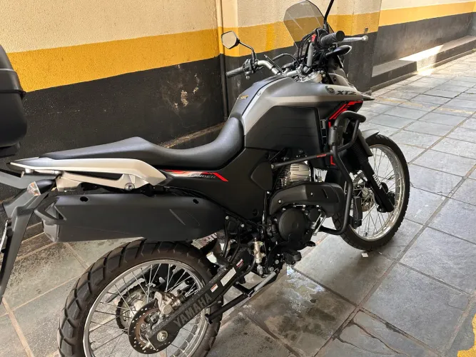 Lander XTZ 250 2025 em estado de zero km com acessórios 
