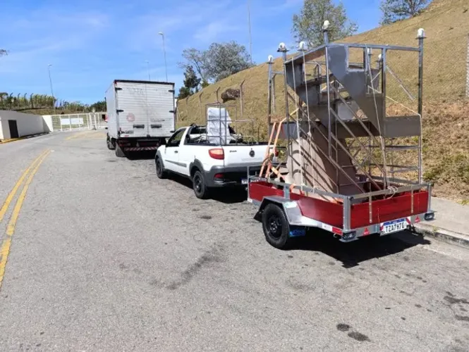 Reboque jardineira galvanizada 