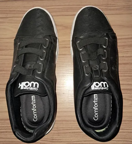 Tênis Feminino Comfortflex Walk Slip On - Tamanho 40 mas a forma é de 39!