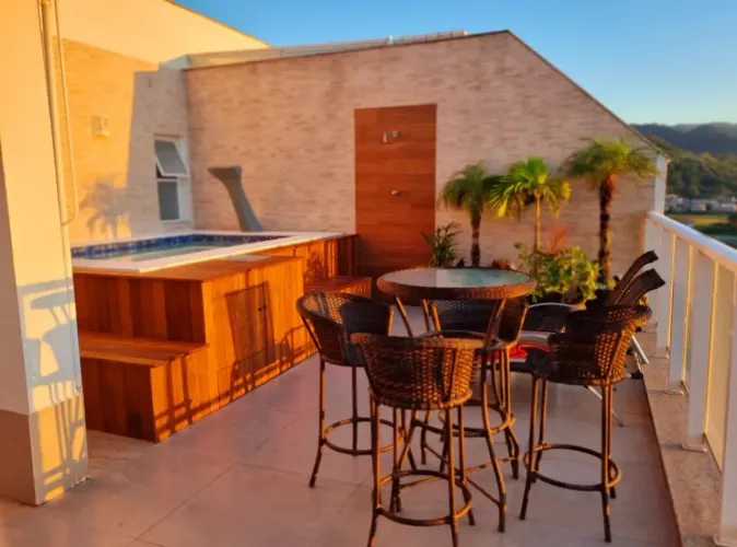Cobertura de 3 quartos com piscina à venda no Condomínio Frames  Recreio