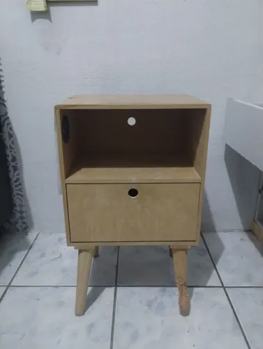 Mesa de cabeceira