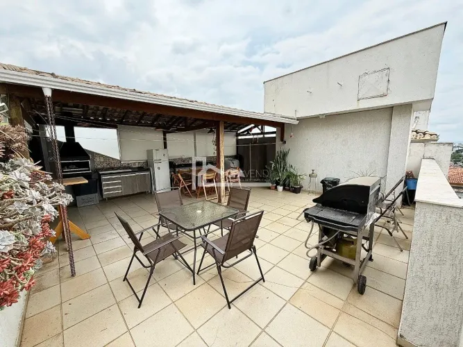 Cobertura com Armários Planejados - BH - Santa Mônica - 3 Quartos (1 Suíte) - 1 Vaga