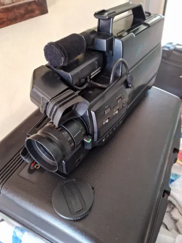 Filmadora Panasonic AF X6CCD VHA HQ vintage com maleta original