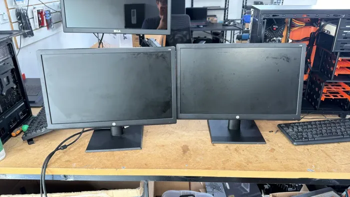 2 monitores da hp 19 polegada