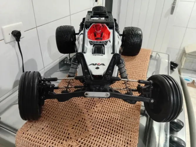 Vendo kyosho Scorpion 