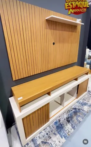 Painel com rack