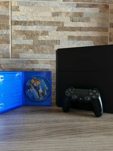 PlayStation 4 Fat