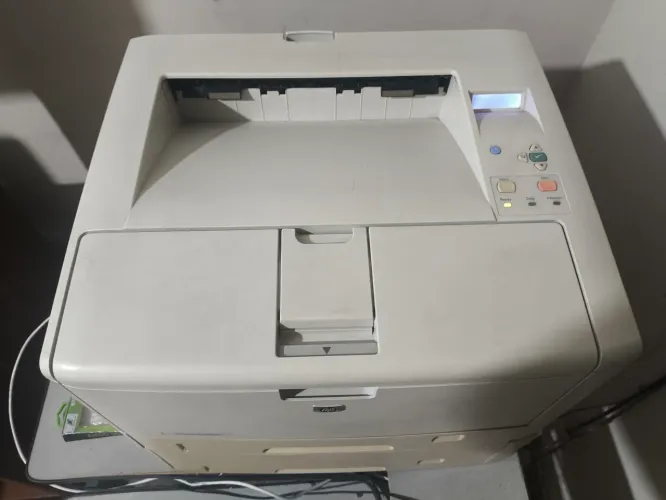 Vendo impressora hp laserjet 5200tn 