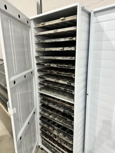 Armário de pão completo para padaria