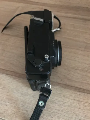 Máquina fotográfica konica c35 antiga 