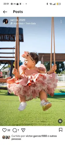Vendo vestido luxo de 1 aninho.
