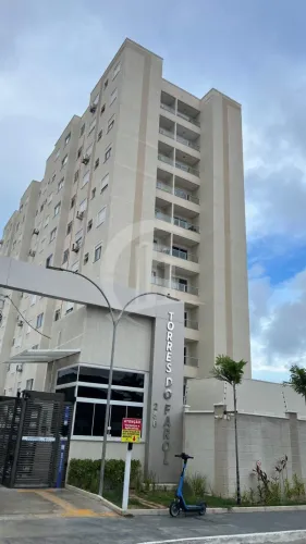 Apartamento à venda no Condomínio Torres do Farol