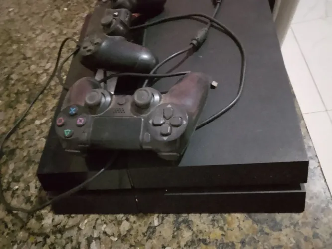 Vendo um ps4 em perfeito estado 