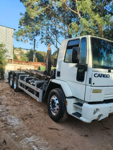Ford cargo Rollon