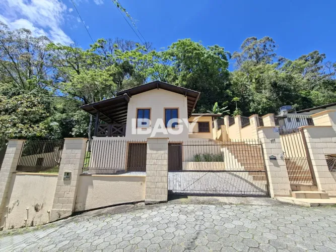 Excelente Casa 1 dormitório(s) em Corrego Grande - Florianópolis