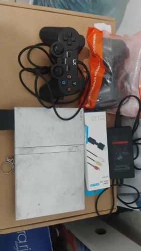 Vendo Playstation2 funcionando normal aceito cartão 4x de 102$
