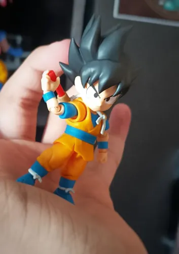 Mini Goku Daima SH figuarts