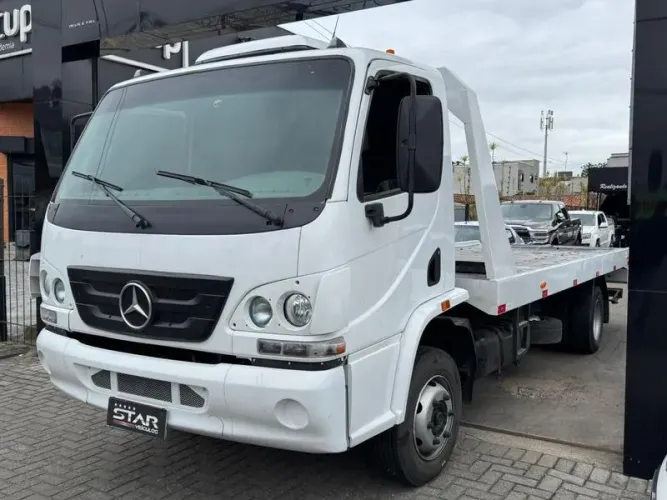 MERCEDES-BENZ 915C 2008