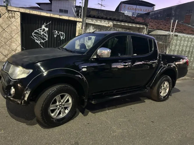 Mitsubishi L200 Triton HPE 3.2 CD TB Int.diesel AUT 2009
