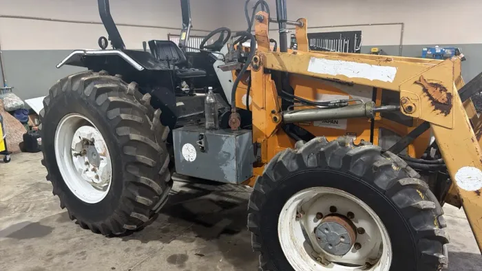 Trator VALTRA A750