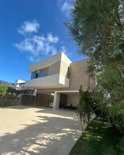 Casa à Venda em Condomínio Fechado 4 Suítes 427 m² Intermares/Cabedelo