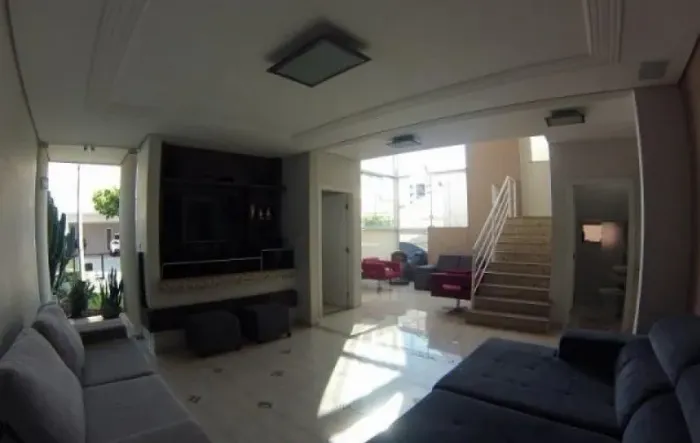 Alugo casa em Condominio