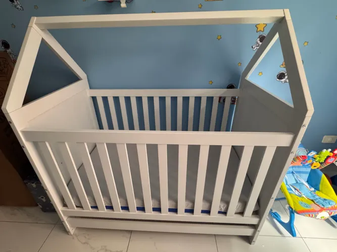 Berço montessoriano Henn Americano Cabana Branco