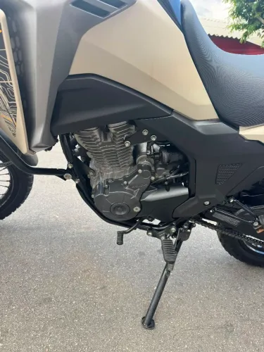 Sahara 300 ADV