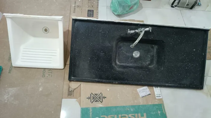 Desapego pia cozinha, pia banheiro e tanque!