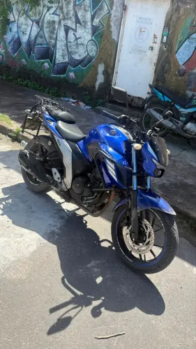 FZ25 muito nova