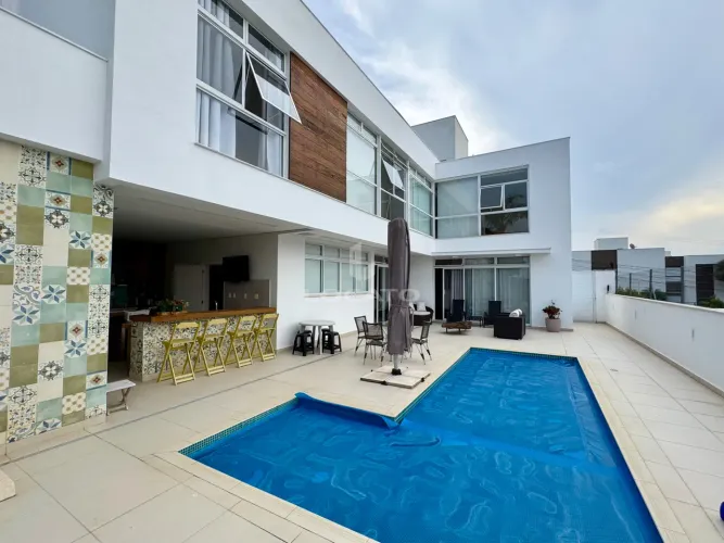 Casa à Venda no Condomínio Spina Ville Juiz de Fora