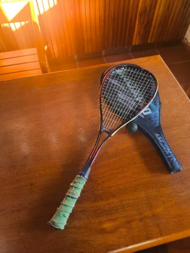 RAQUETE DE SQUASH LST 125 + CAPA