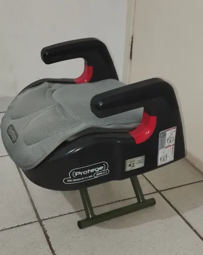 Cadeira de Elevação Infantil Peg Pérego