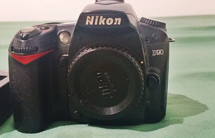 Nikon D90