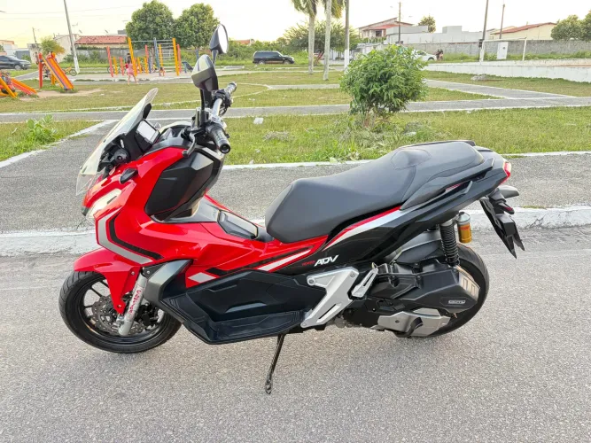 Honda ADV 150 vendo e troco 