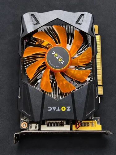 Placa de Vídeo Zotac GTX 650 Ti 1GB GDDR5 128 Bits