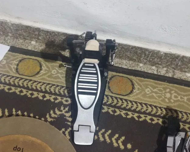 Pedal Para Bumbo Bateria Corrente Dupla
