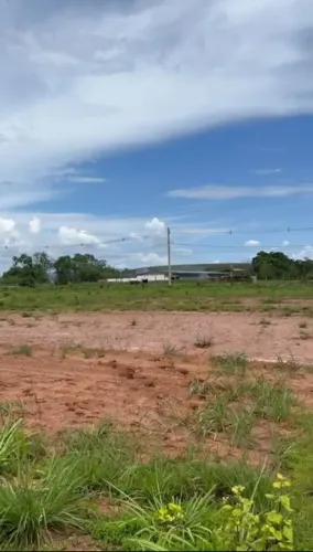 Área no Parques do Vale - 1800m²