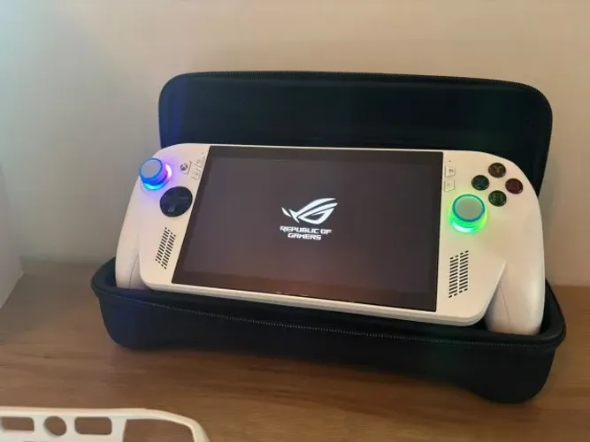 Rog Xbox Ally Z2A - (2 Meses de uso, Comprado no BR c/ Garantia + Acessórios)