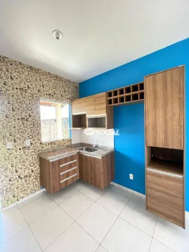 Casa com móveis planejados na cozinha disponível para locação e venda no Condomínio Lagoa 