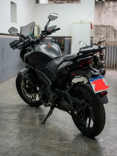 Bajaj Dominar 400 2024 - 7.000 km - Abaixo da FIPE