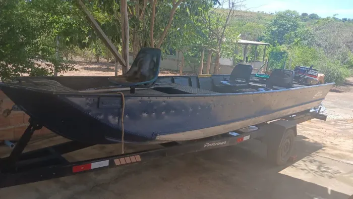 Venda de canoa com motor 25 hp