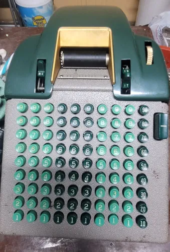 Máquina de somar antiga VICTOR Raridade