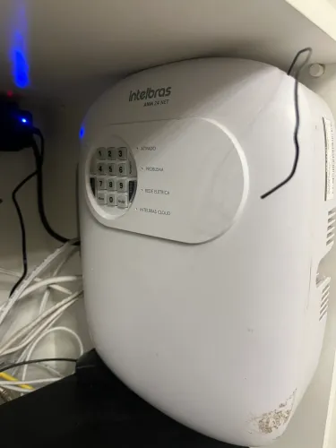 Sistema de Alarme Intelbras e Câmeras Hikivision