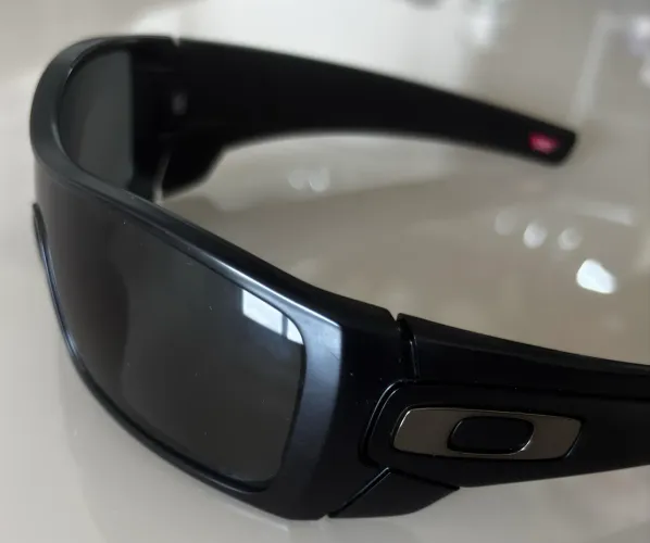 Óculos de Sol Oakley modelo Batwolf. Troco por modelo Half Jacket 2.0 XL